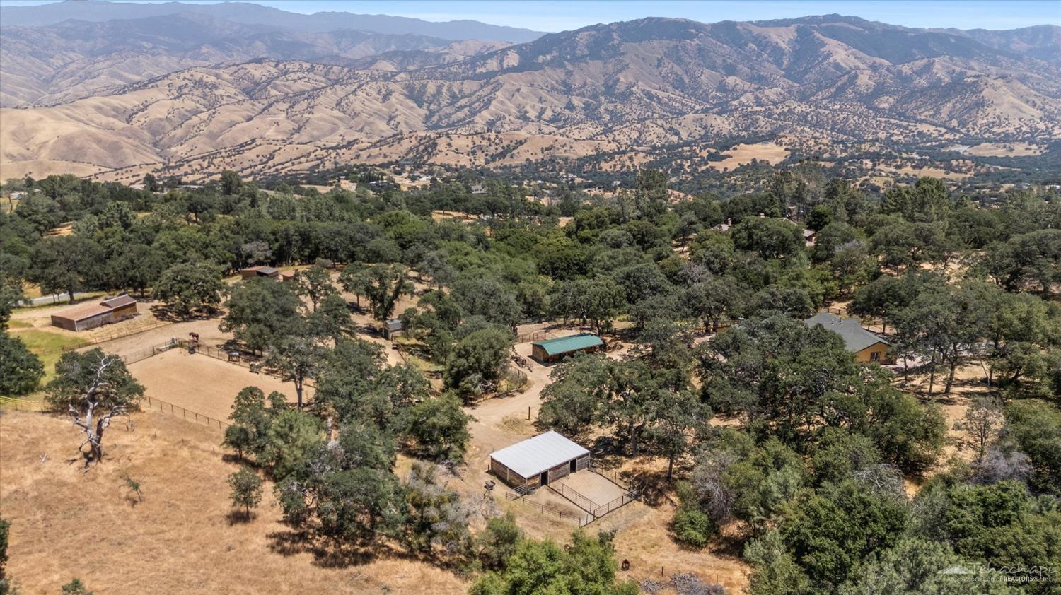 28079 Twisted Oak Road