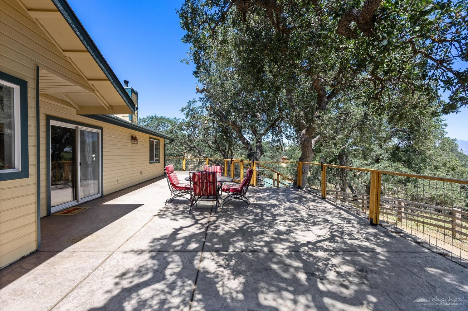 28079 Twisted Oak Road