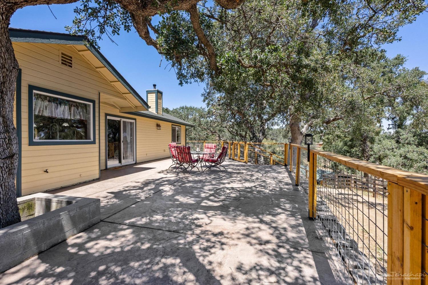 28079 Twisted Oak Road