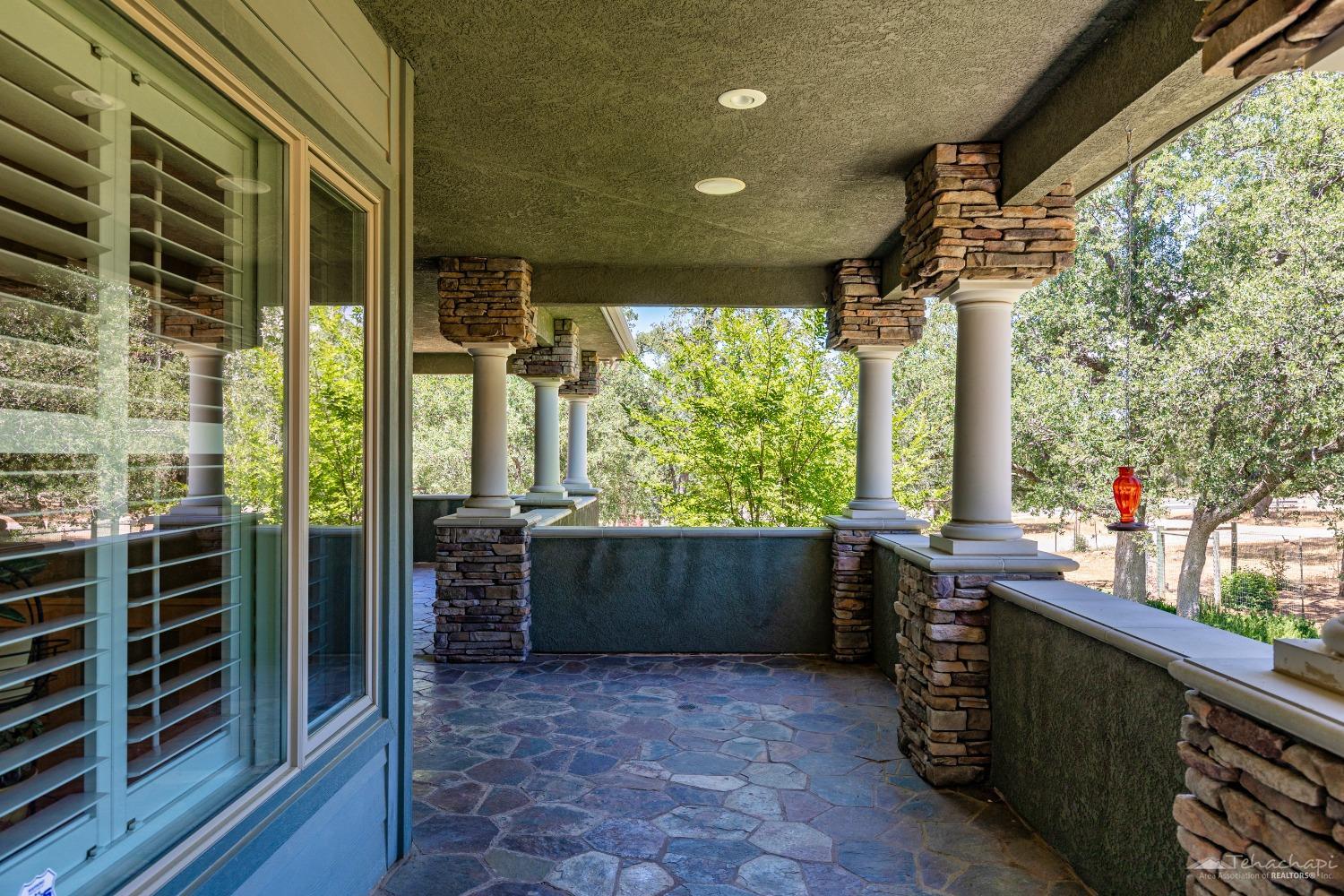 20700 Oak Glen Court