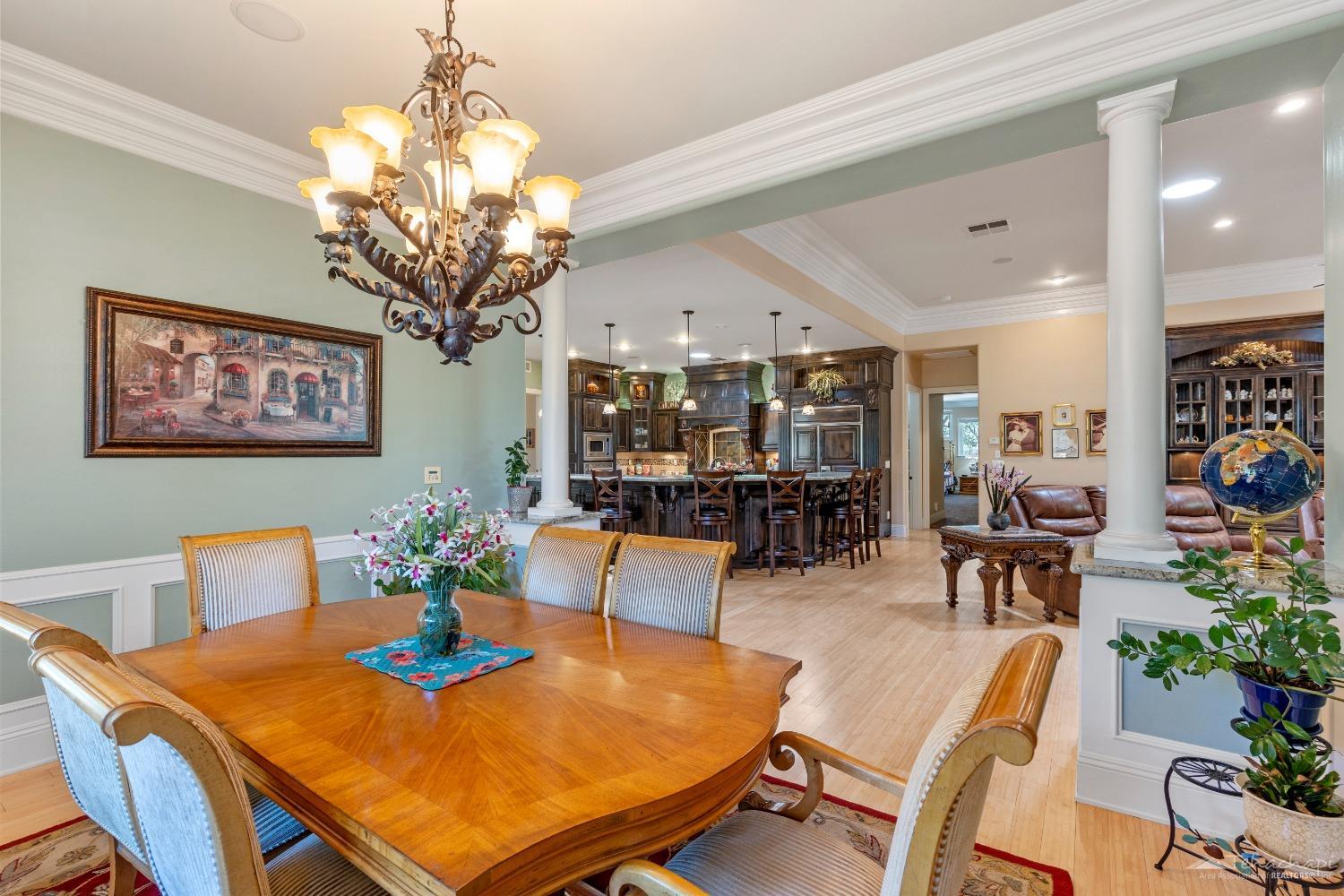 20700 Oak Glen Court
