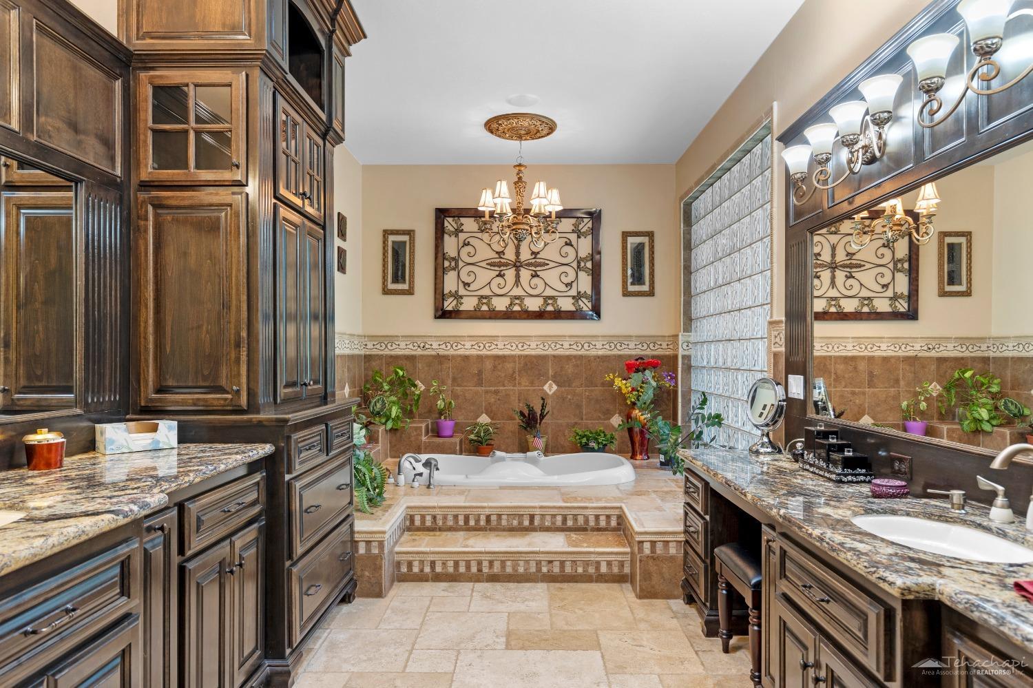 20700 Oak Glen Court