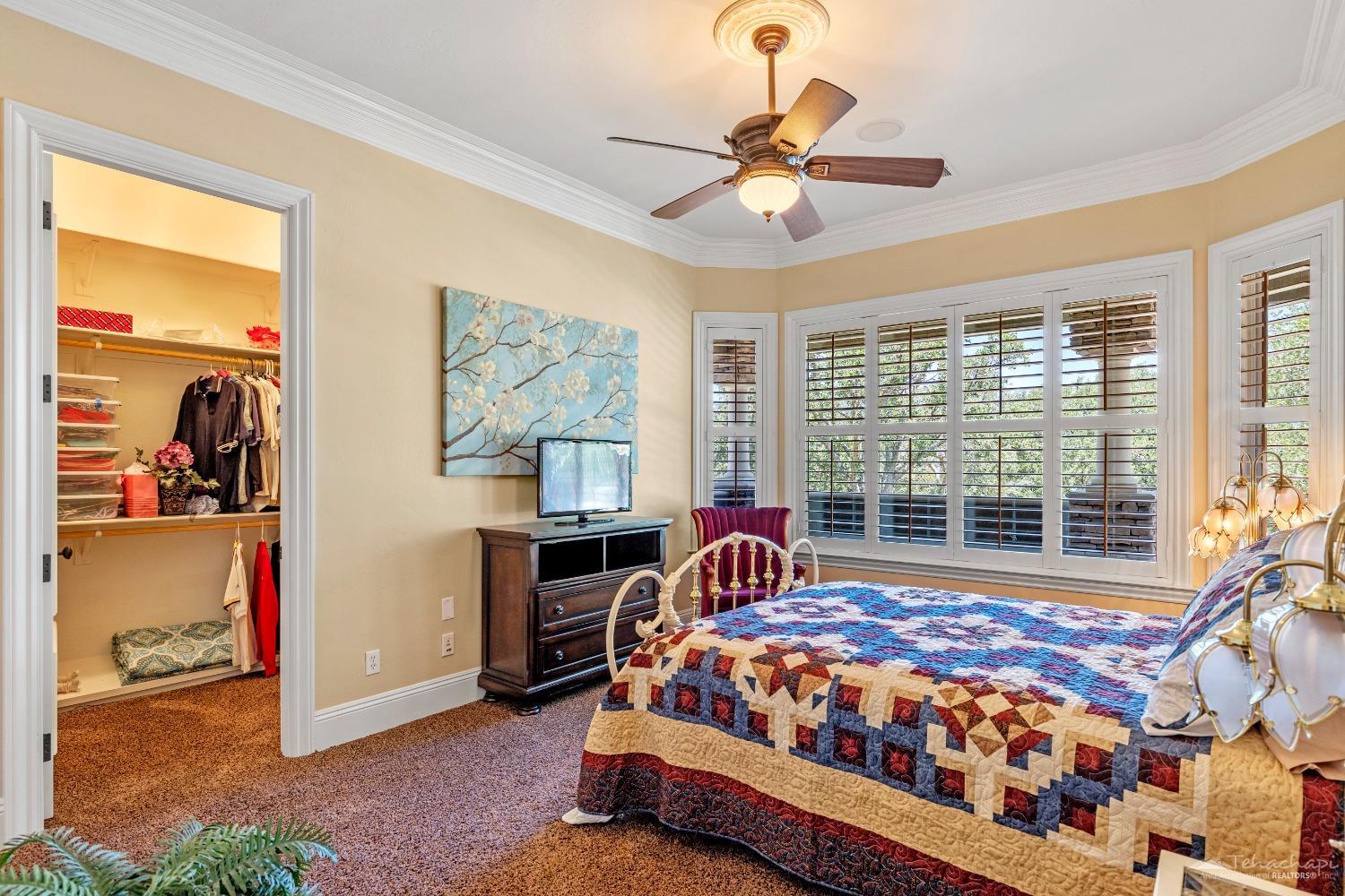 20700 Oak Glen Court