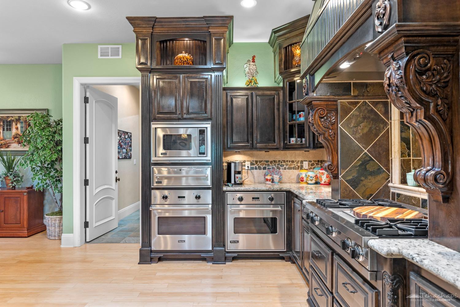 20700 Oak Glen Court