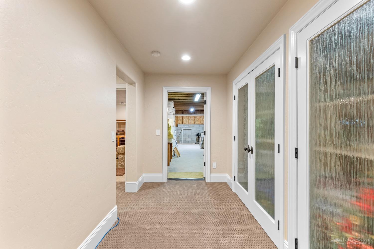 20700 Oak Glen Court