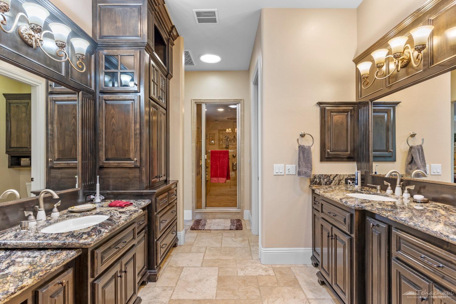 20700 Oak Glen Court