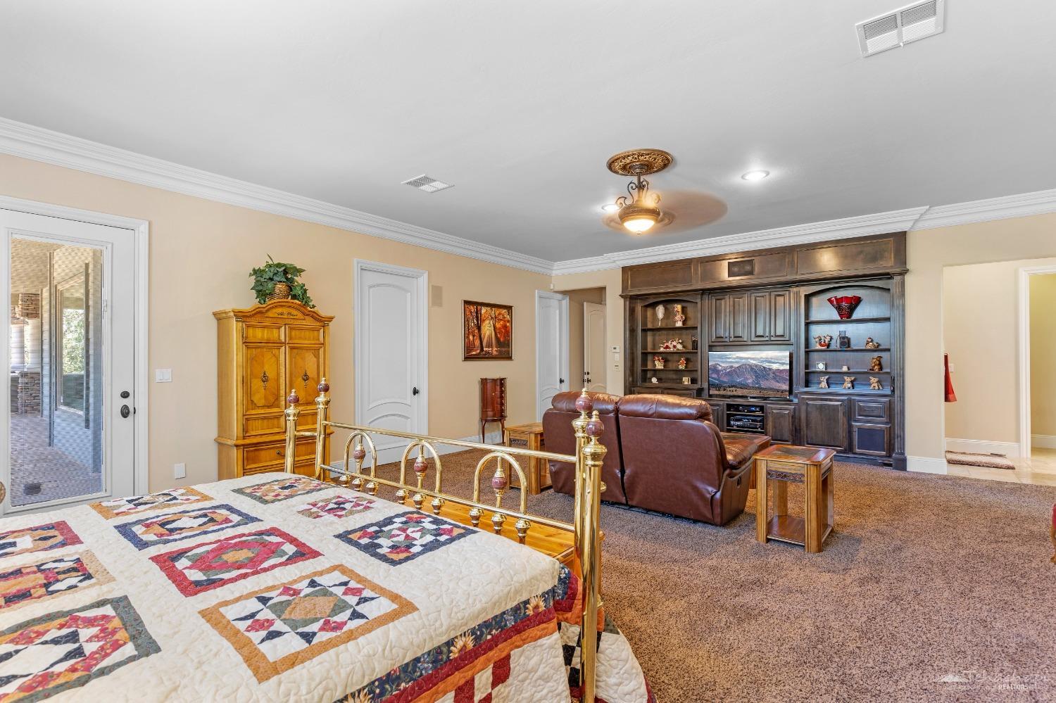 20700 Oak Glen Court