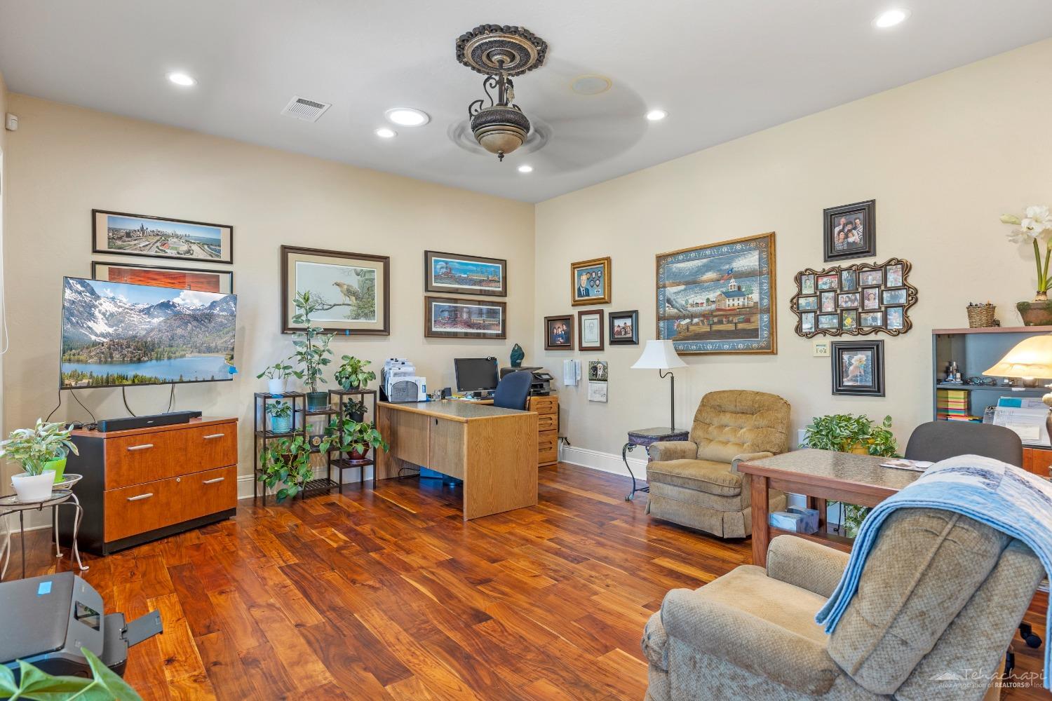 20700 Oak Glen Court