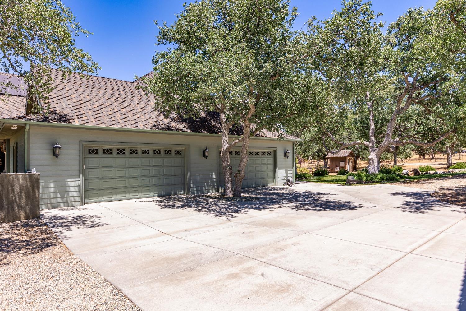20700 Oak Glen Court