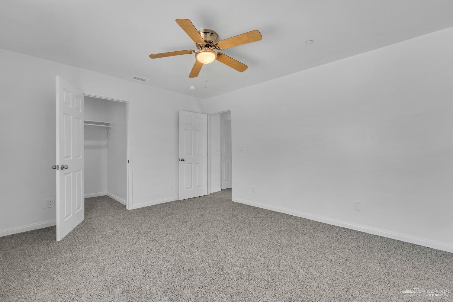21605 Golden Star Boulevard