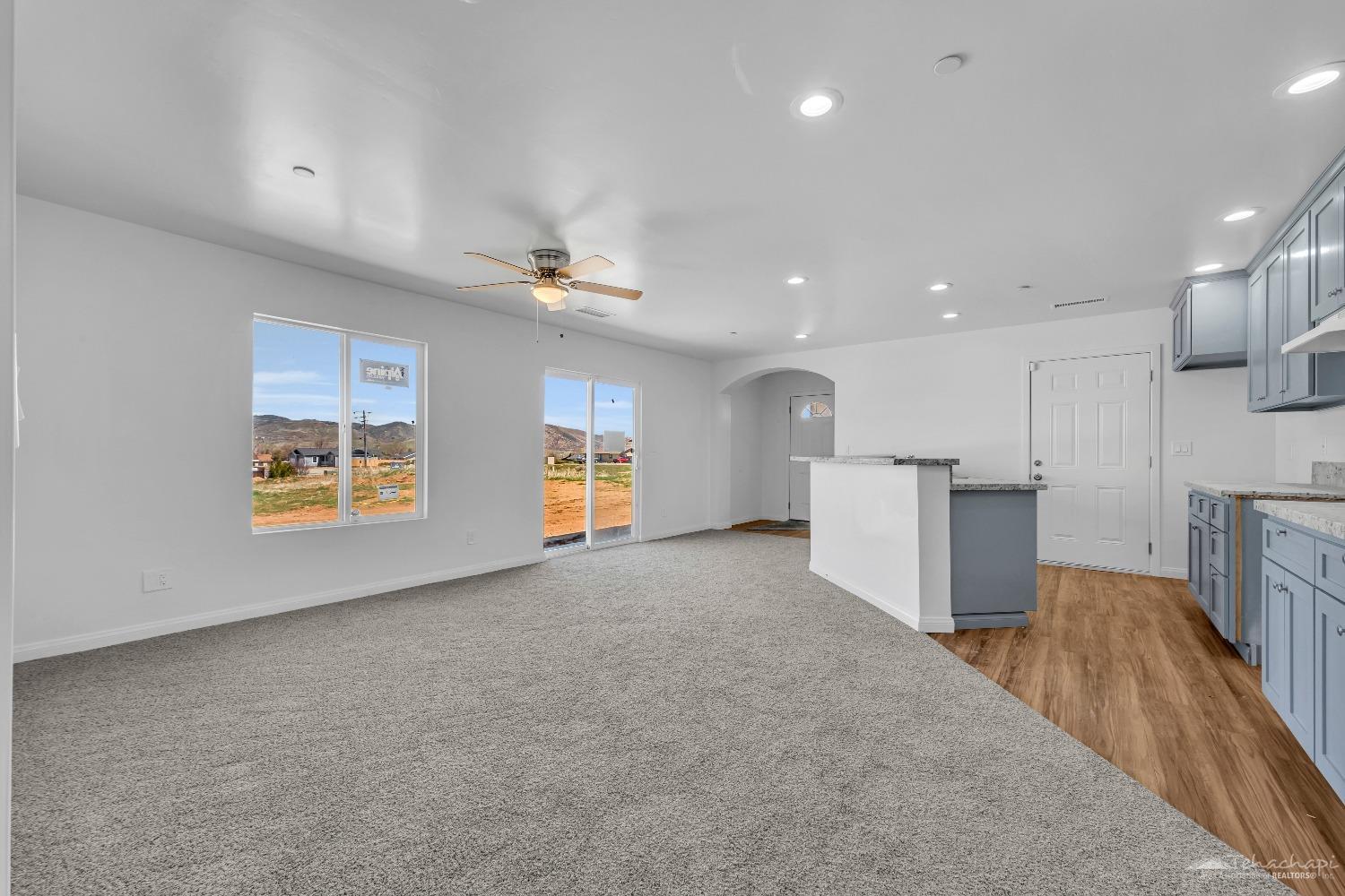 21605 Golden Star Boulevard