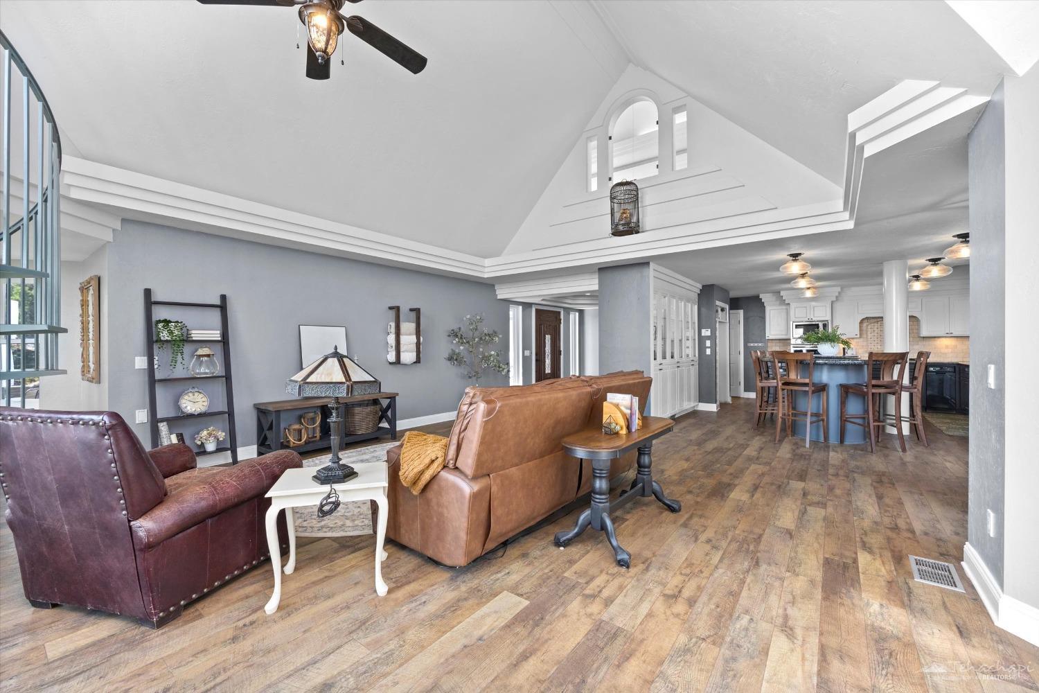 26601 Cabriolet Court