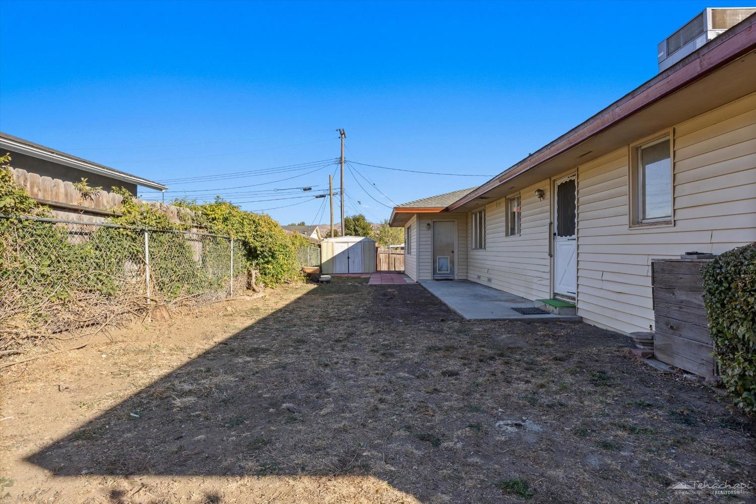 511 S Snyder Avenue