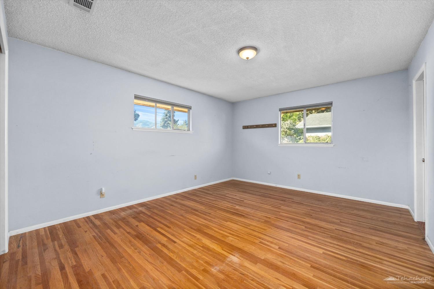 511 S Snyder Avenue