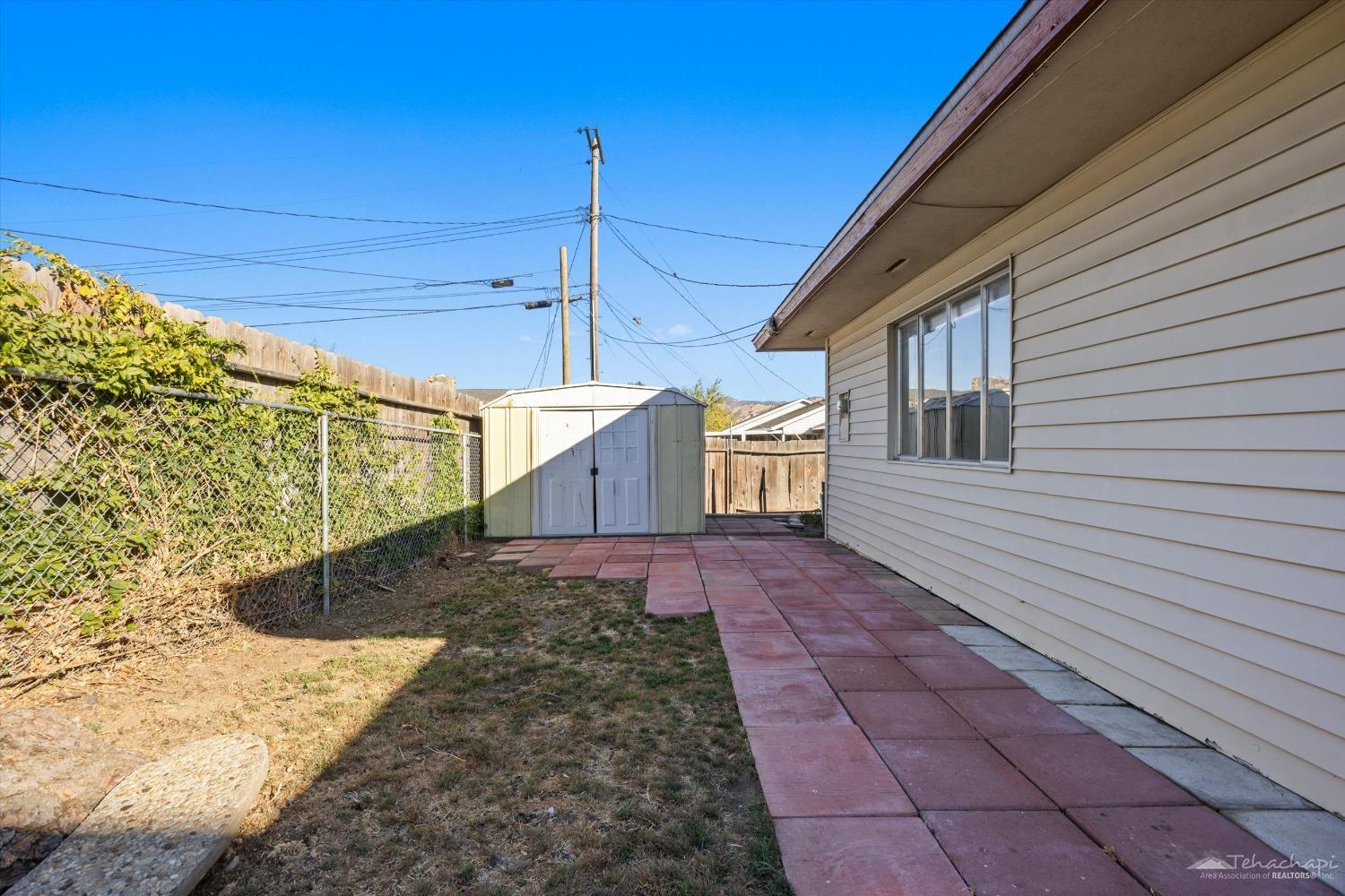 511 S Snyder Avenue