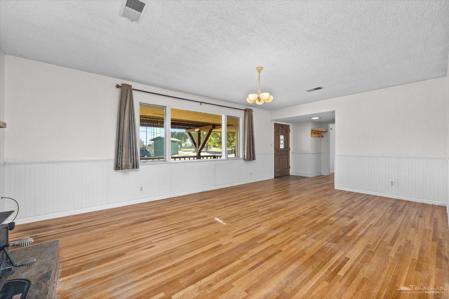 511 S Snyder Avenue