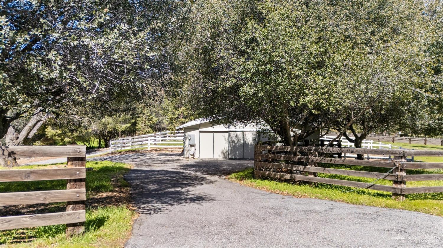 28807 Valley Oak Road