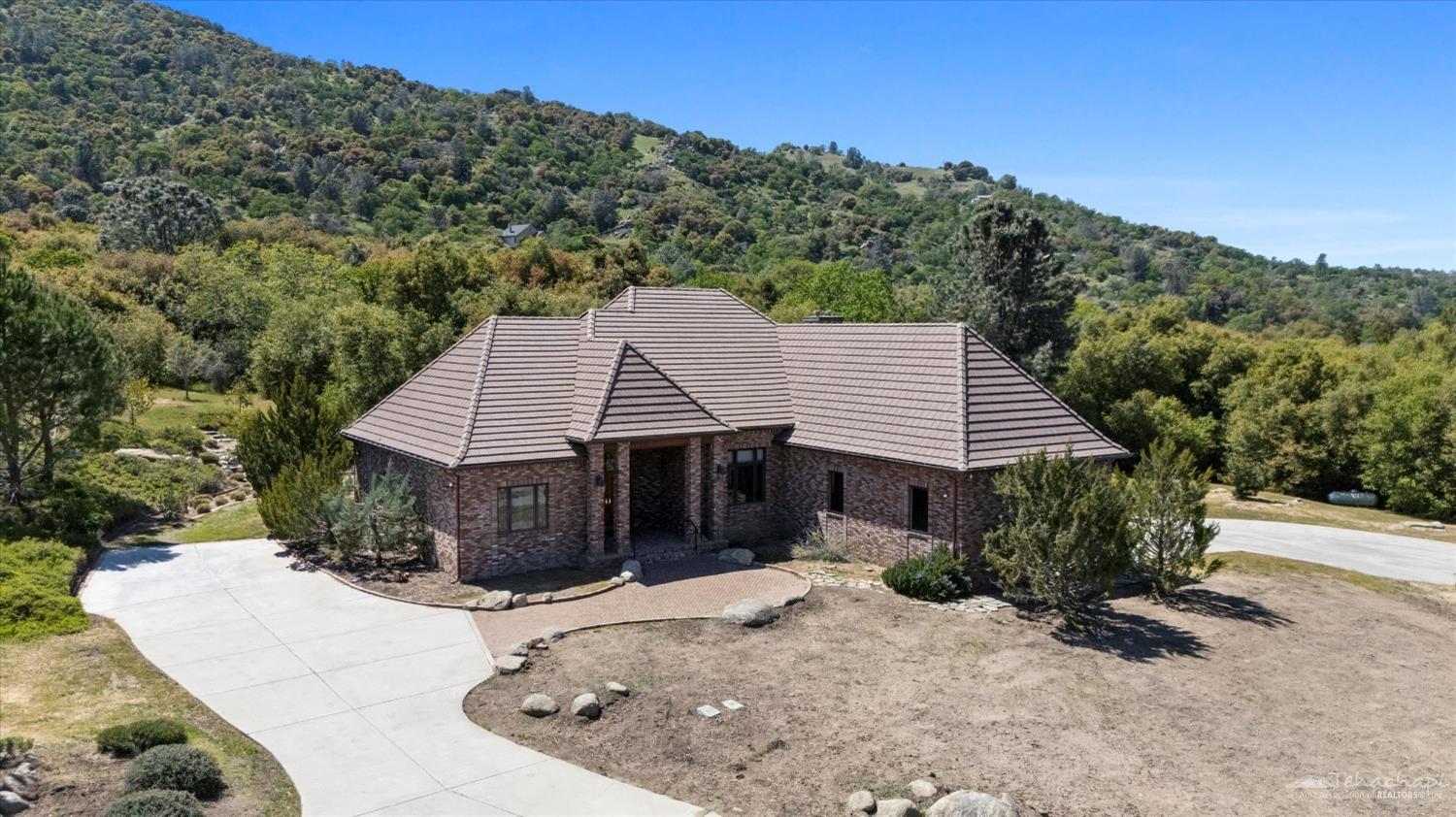 28641 Valley Oak Road