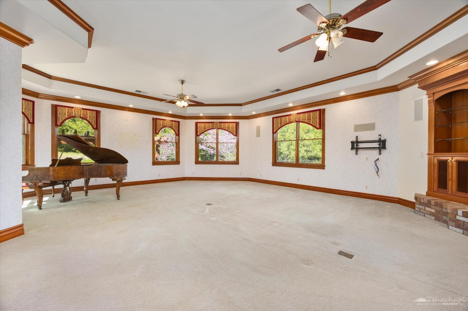 28641 Valley Oak Road
