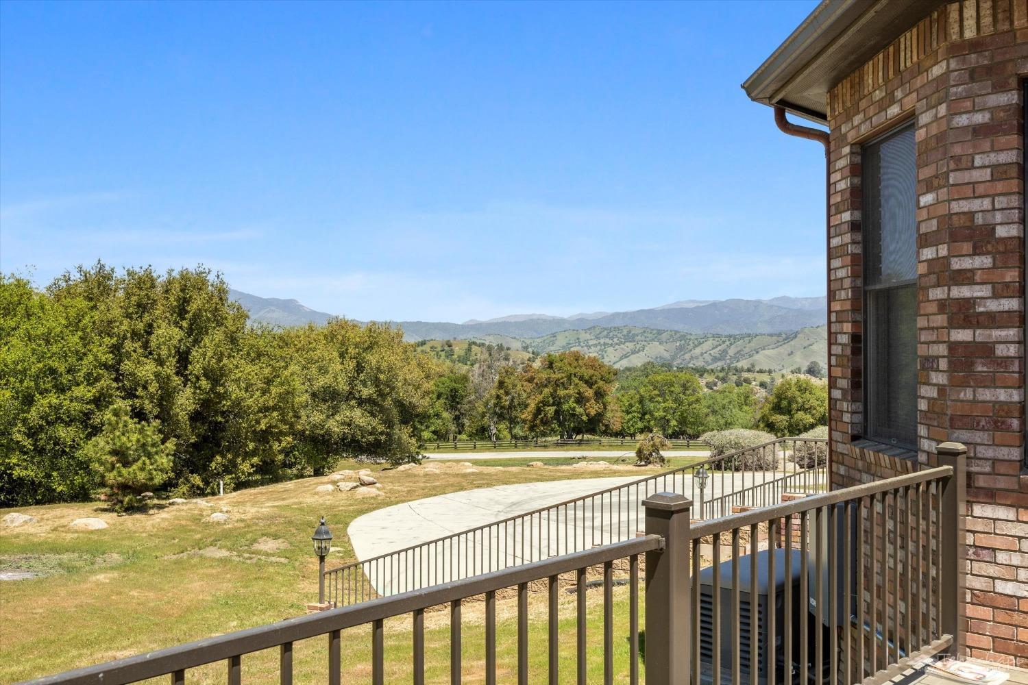 28641 Valley Oak Road