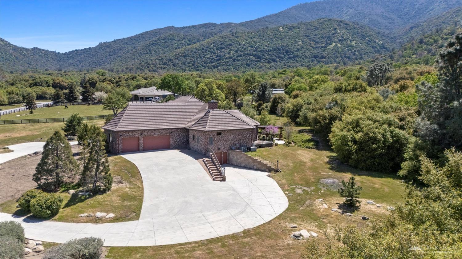 28641 Valley Oak Road