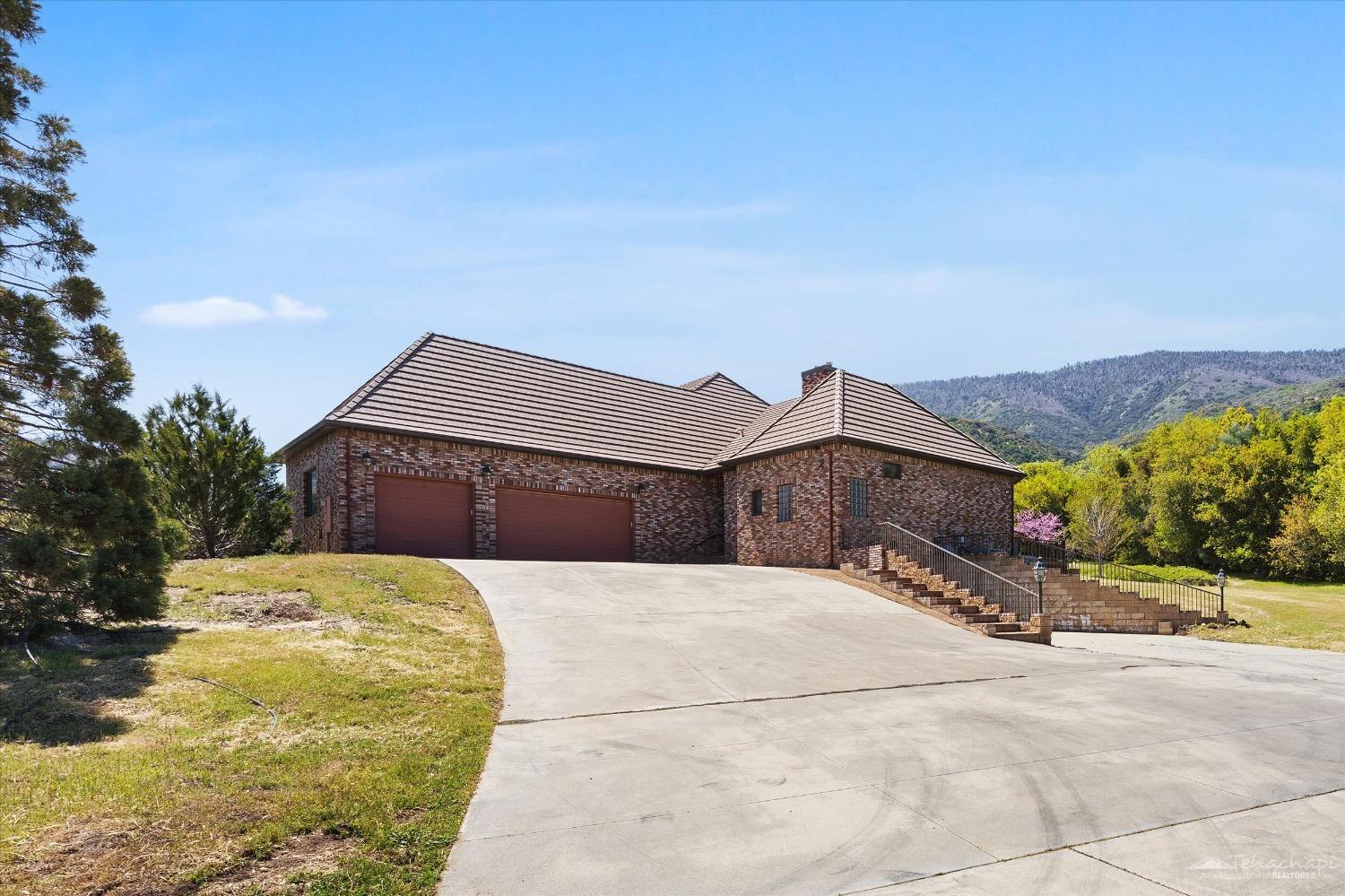 28641 Valley Oak Road