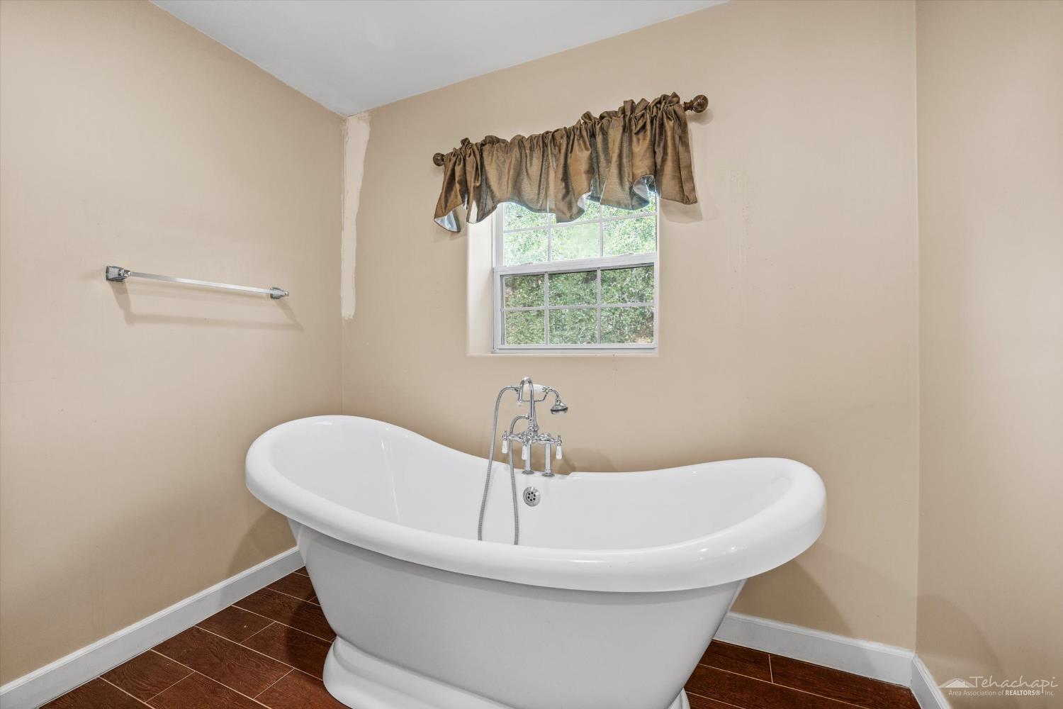 19437 Pine Summit Court
