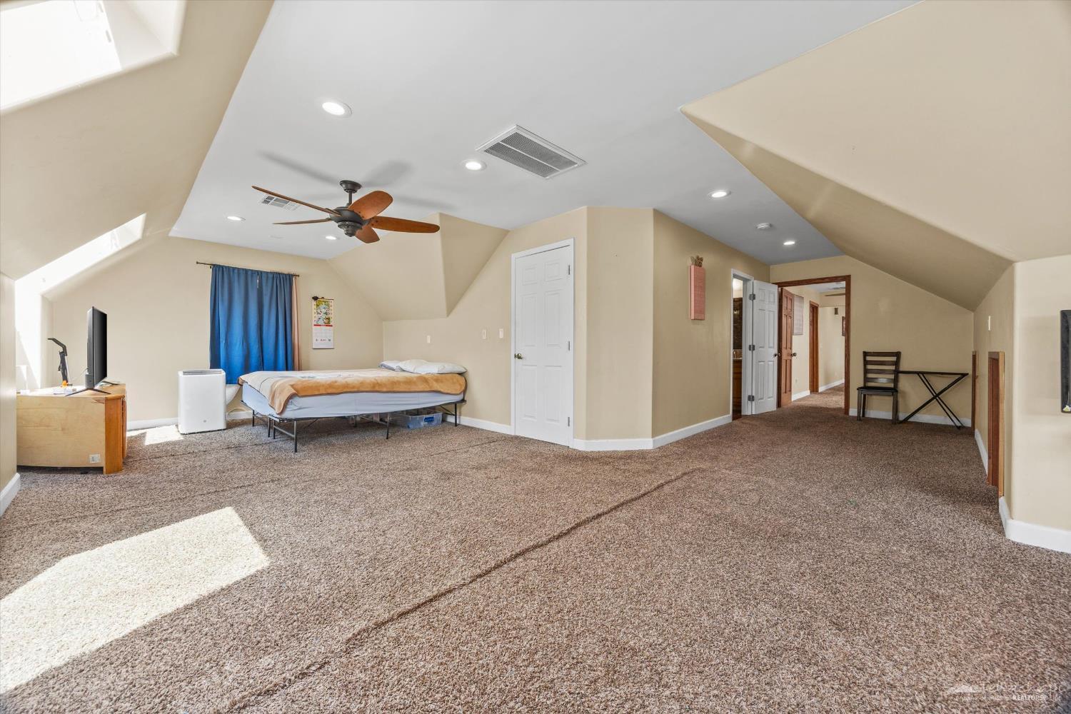 19437 Pine Summit Court