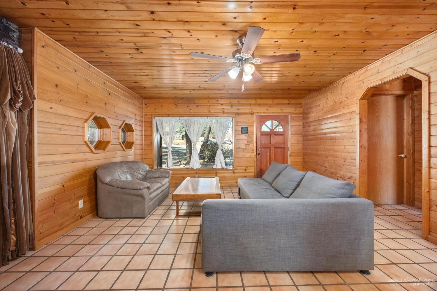 29972 Woodford Tehachapi Road