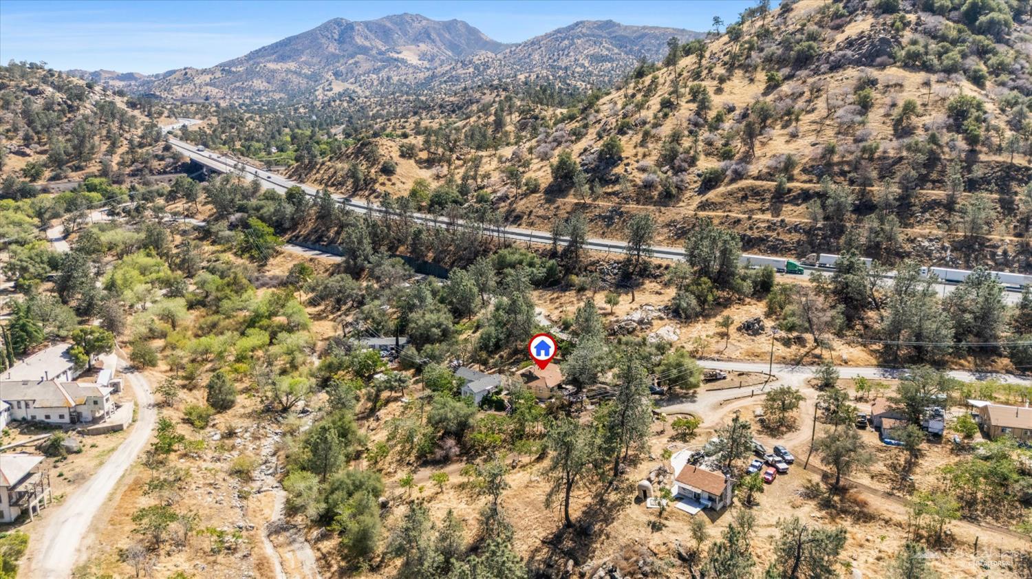 29972 Woodford Tehachapi Road