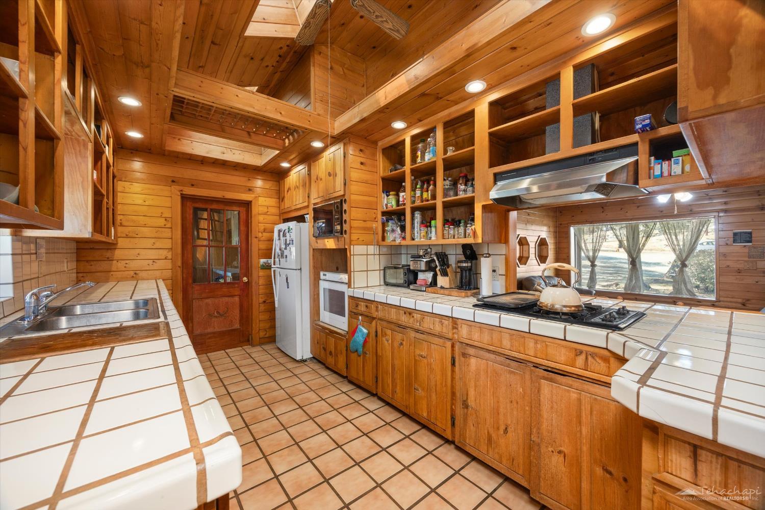 29972 Woodford Tehachapi Road