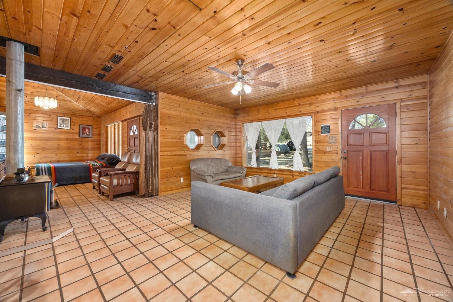 29972 Woodford Tehachapi Road