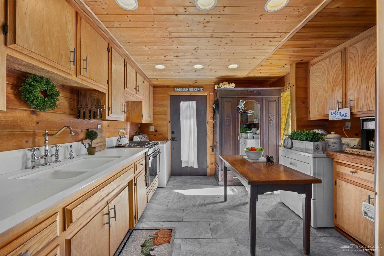 27021 Deertrail Drive