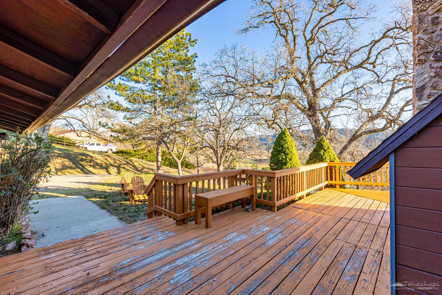 24450 Oaktree Court