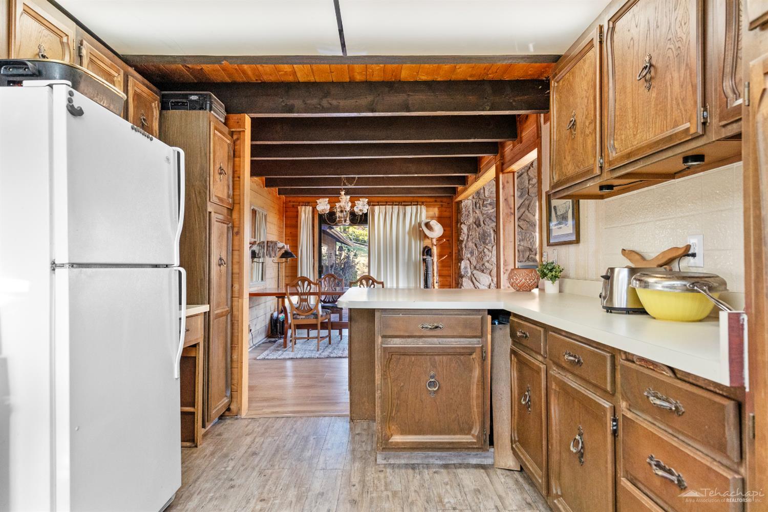 24450 Oaktree Court