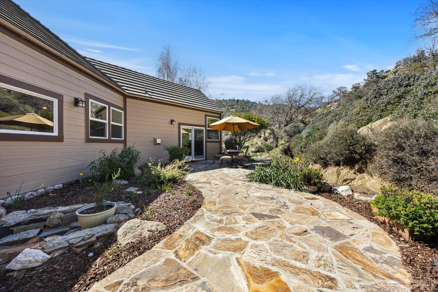 21805 Mountain Drive