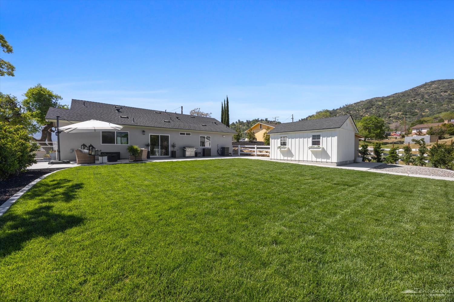 21405 Mountain Drive