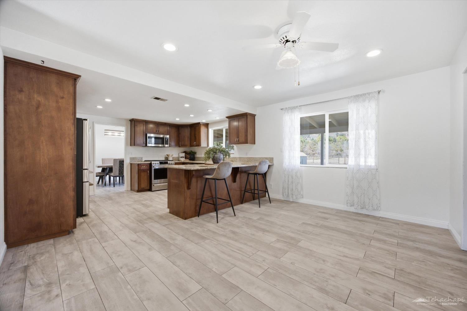 23461 Lakeview Drive