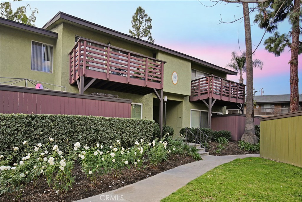 1456 W Lambert Road 247