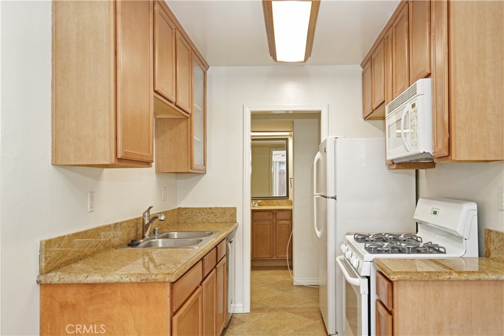 1456 W Lambert Road 247