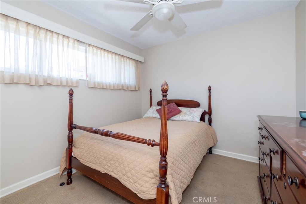 516 E Los Amigos Avenue