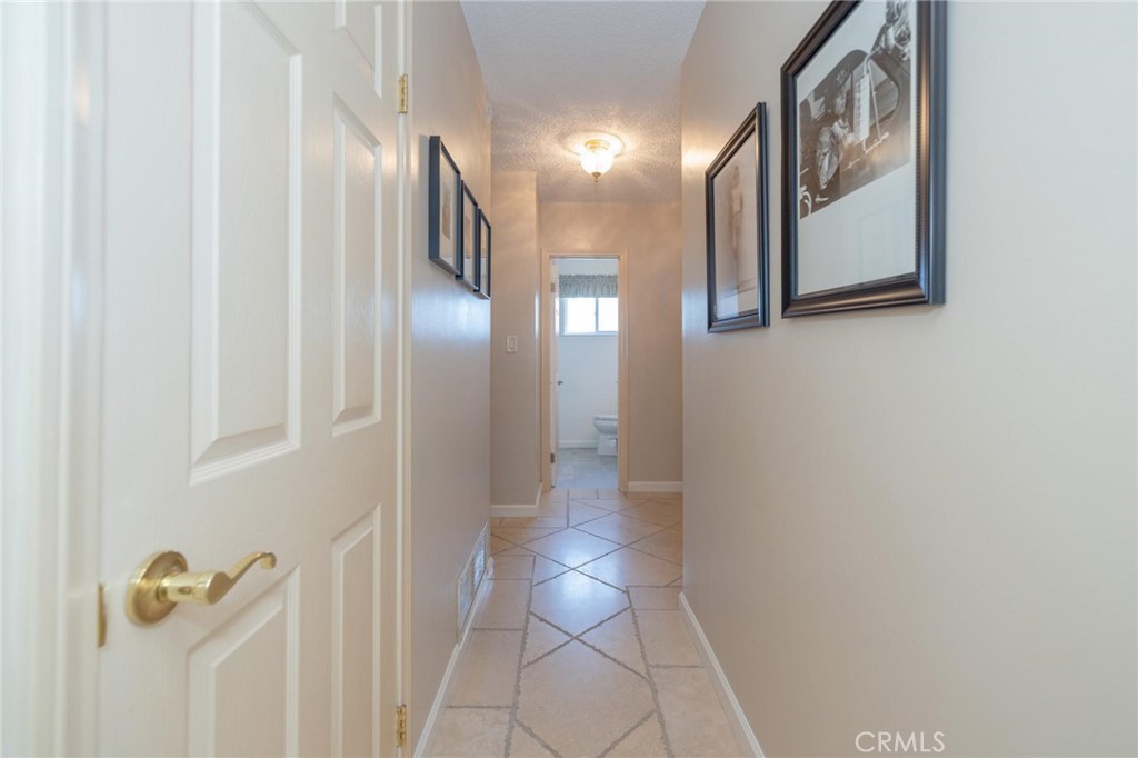 516 E Los Amigos Avenue