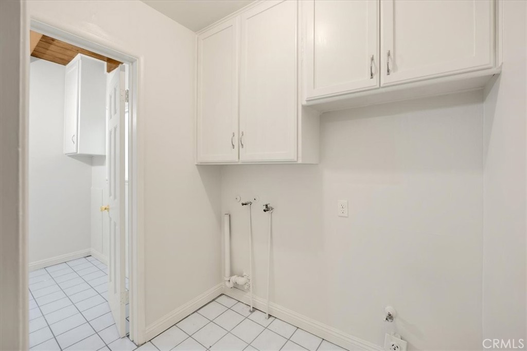 10718 Shellyfield Road