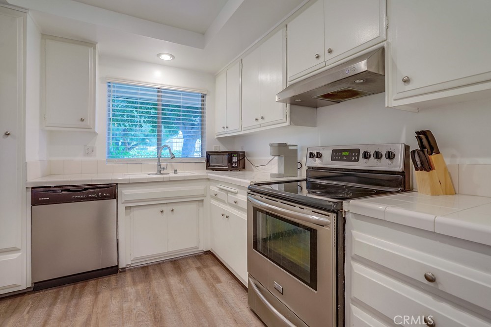 931 Glencliff Street