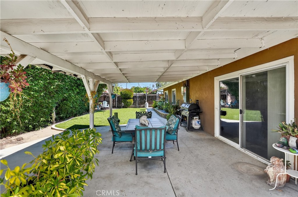 2239 Ferringdon