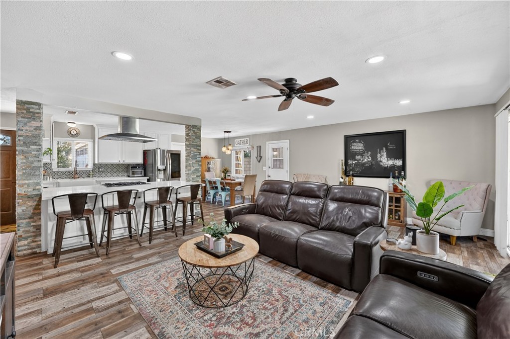 2239 Ferringdon