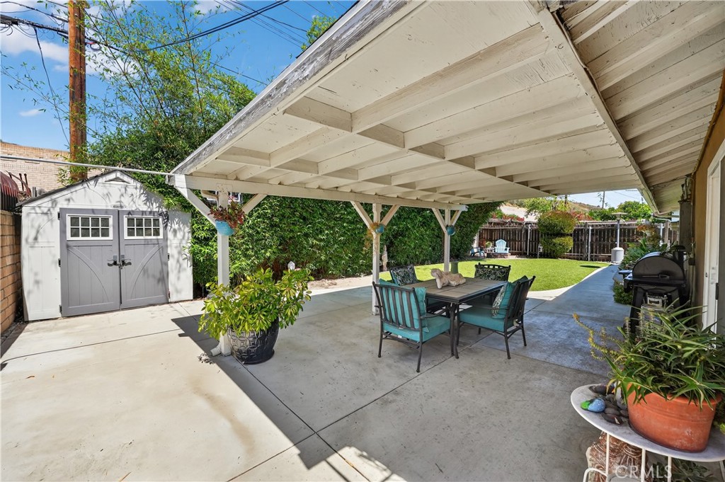 2239 Ferringdon