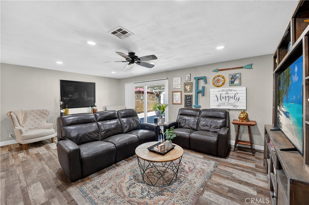 2239 Ferringdon