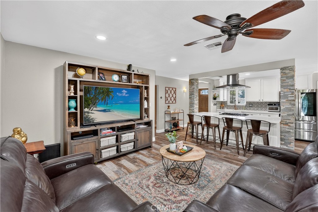 2239 Ferringdon