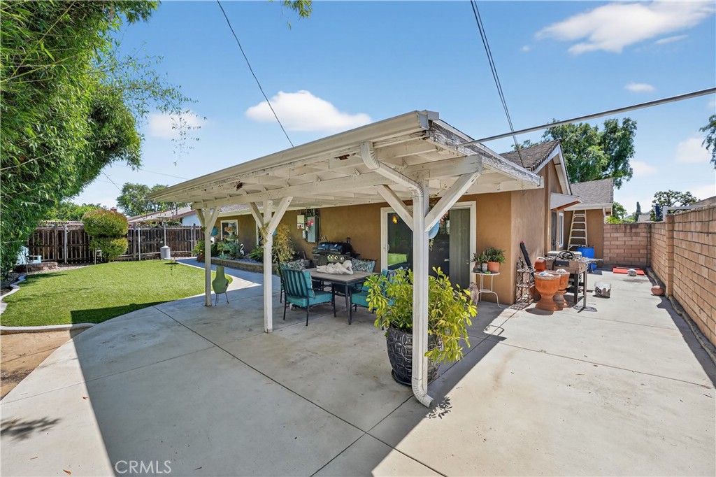 2239 Ferringdon
